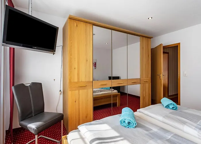 Haus Schoenblick - Sarina 1 아파트